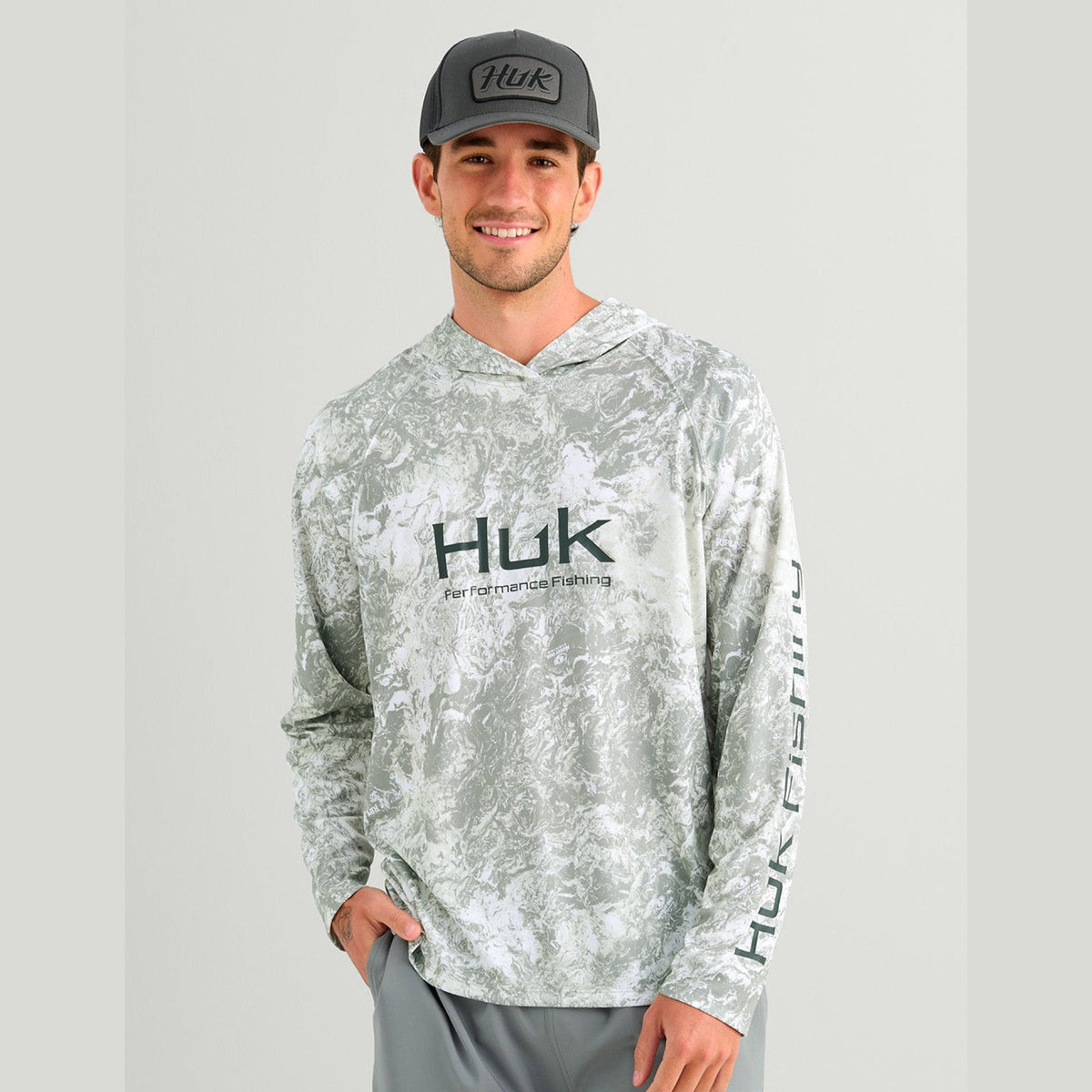 Huk Mossy Oak Pursuit Performance Hoodie in Mossy Oak Seagrass